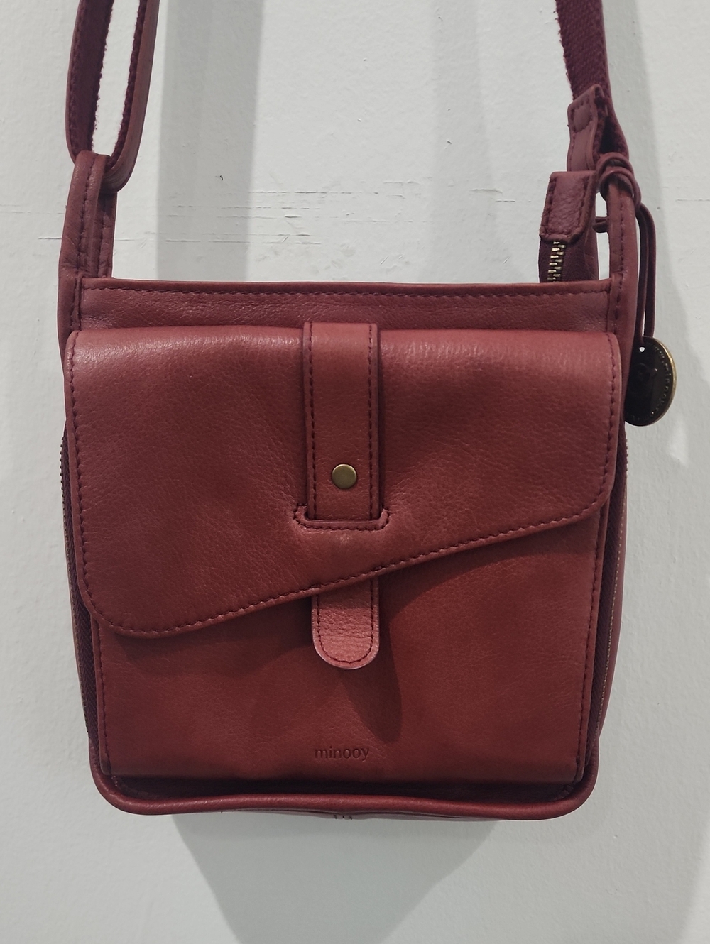 Minooy Athena Unique Design Mini Crossbody Bag - Picture 2 of 15